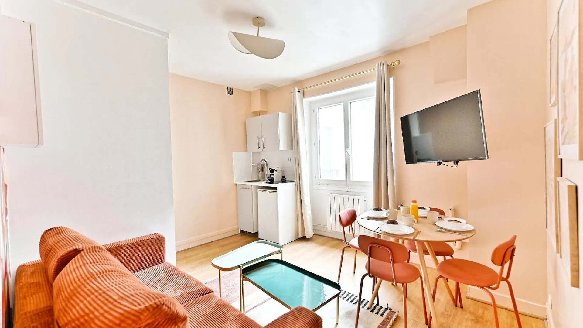Apartment Appartement Pour 4 Proche De La Gare Montparnasse Paris France